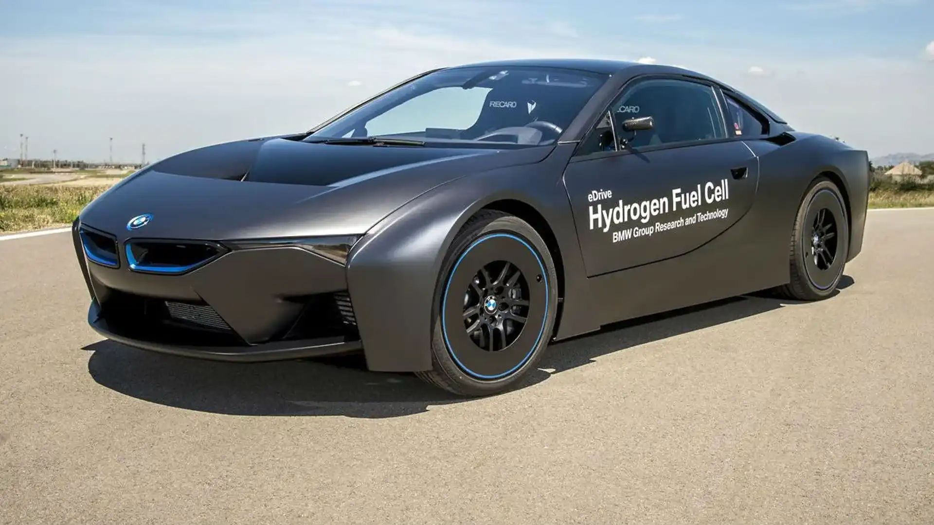 Wallpaper #bO89TJMBMN-XEVvVEz0z107 BMW Hydrogen Model Targeted for 2020 Using Compressed Hydrogen