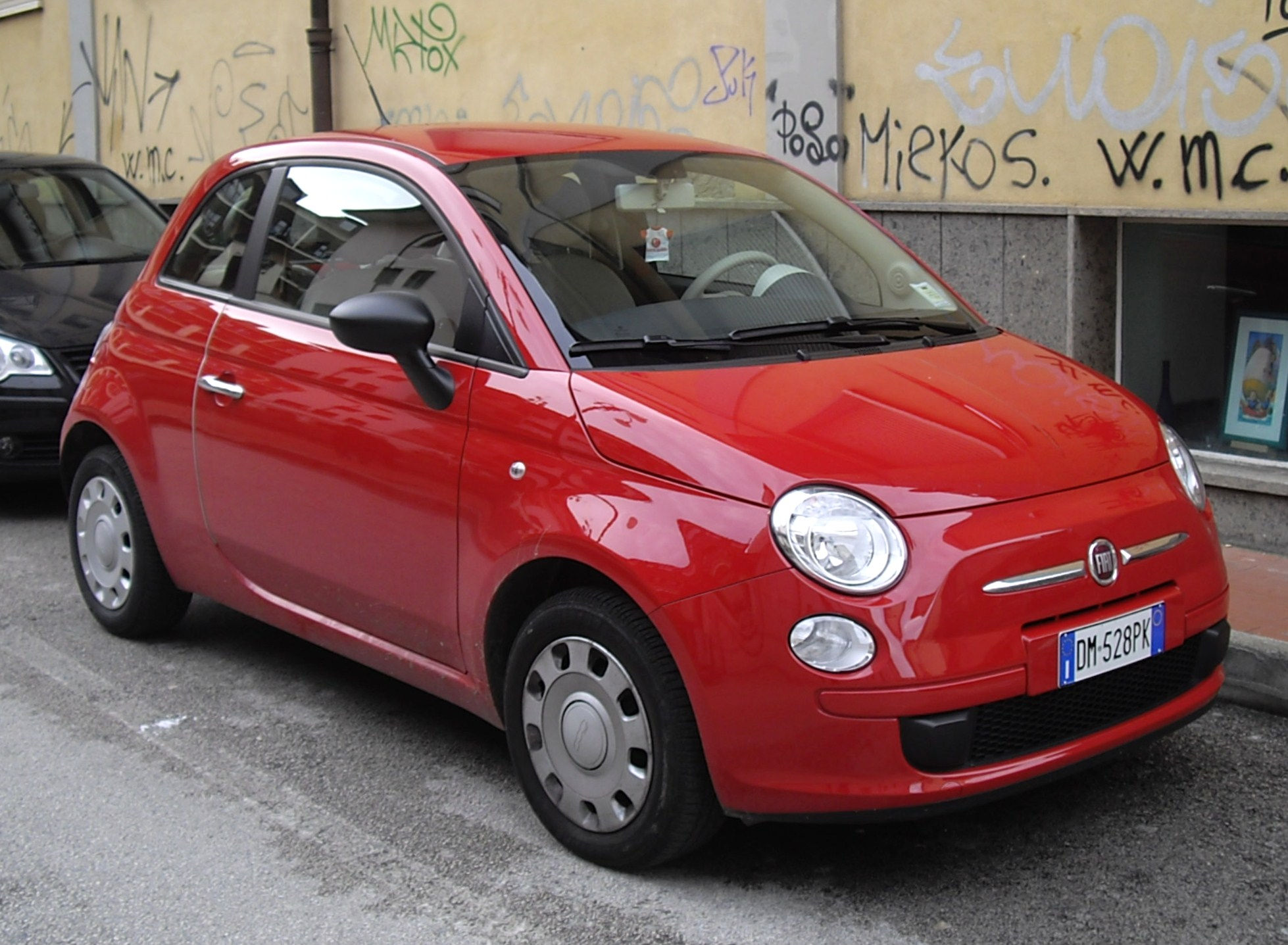 Wallpaper #36e02 Violet Fiat 500 Car Stock Editorial Photo 3290162 Clashot 85352234