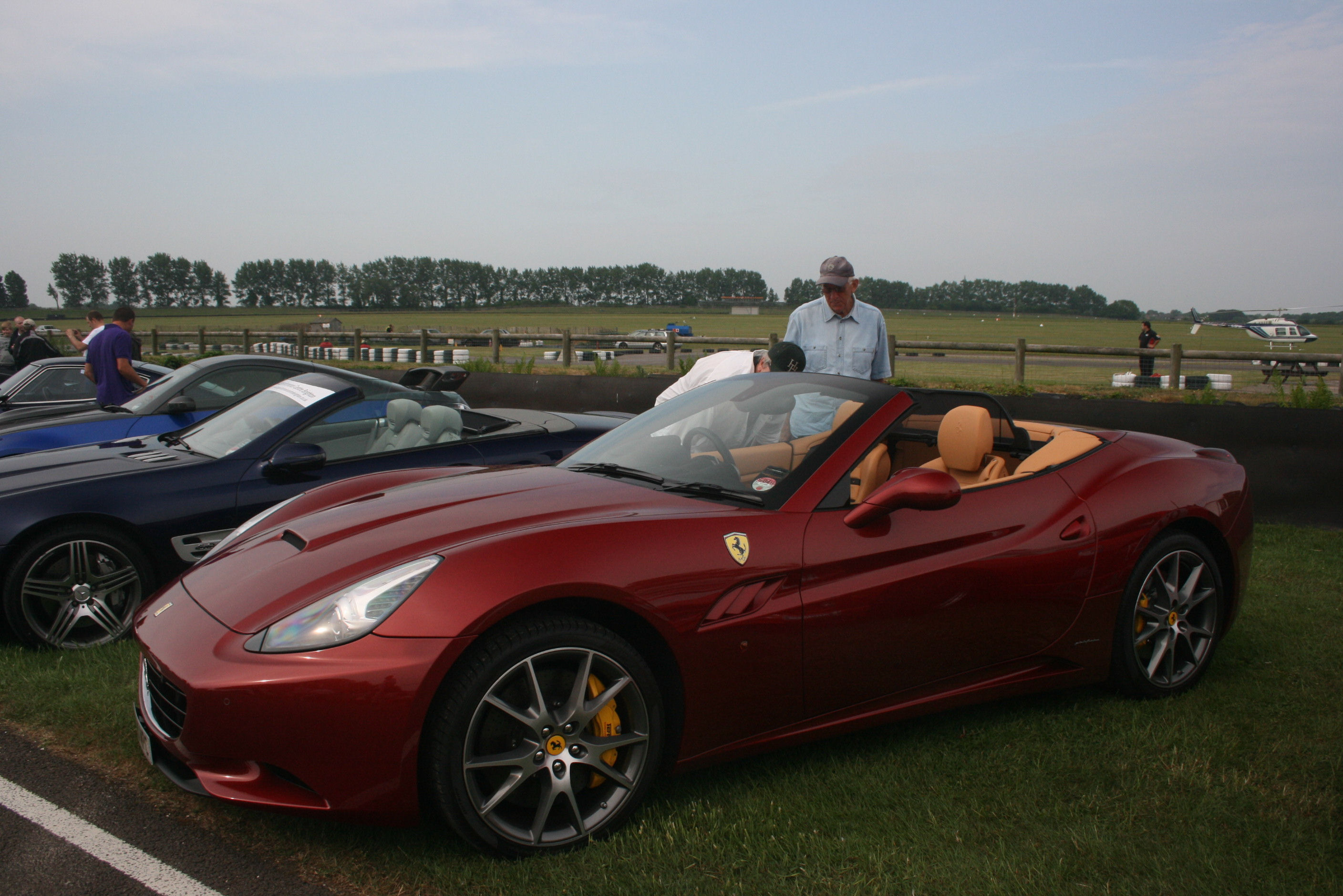 Wallpaper #ec55a Brushed Bronze Strasse Rims Transform Black Ferrari California into