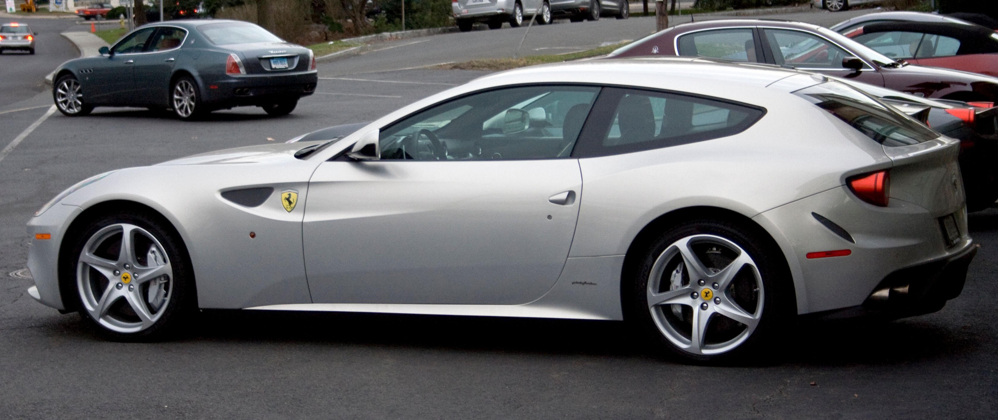 Wallpaper #w30O8o4Bnwiau_P6FwrP20 File2012 Ferrari Ffjpg