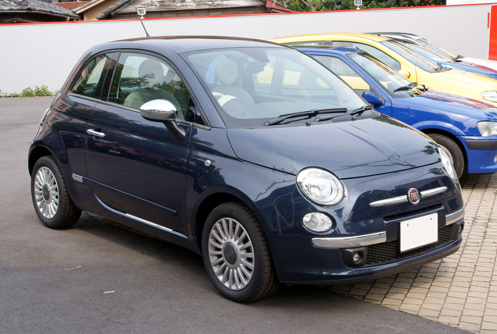 Wallpaper #36e02 Violet Fiat 500 Car Stock Editorial Photo 3290162 Clashot 85352234