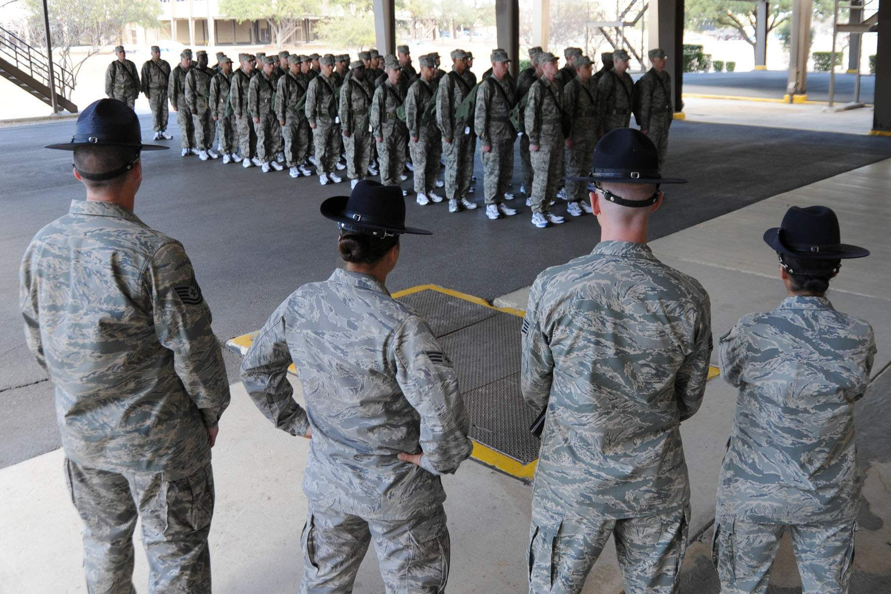 Wallpaper #cGdR75IBSpphPi3-b2Ee299 Fileair Force Basic Training Formationjpg Wikimedia Commons