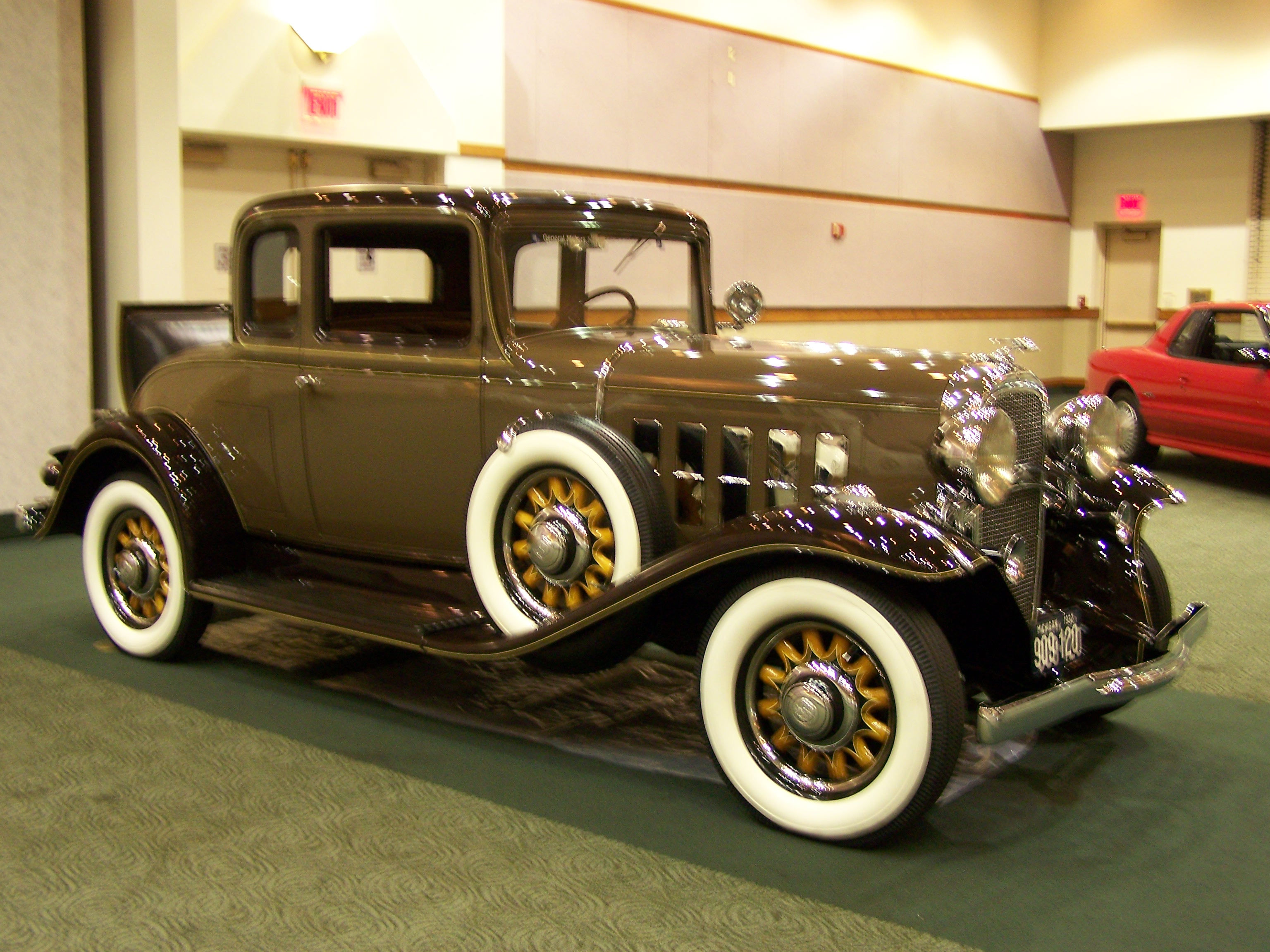 Wallpaper #9hkgD48BtGB6xQ78A1uq3 13 Antique and Classic Car Photos Images Old Classic Cars Old