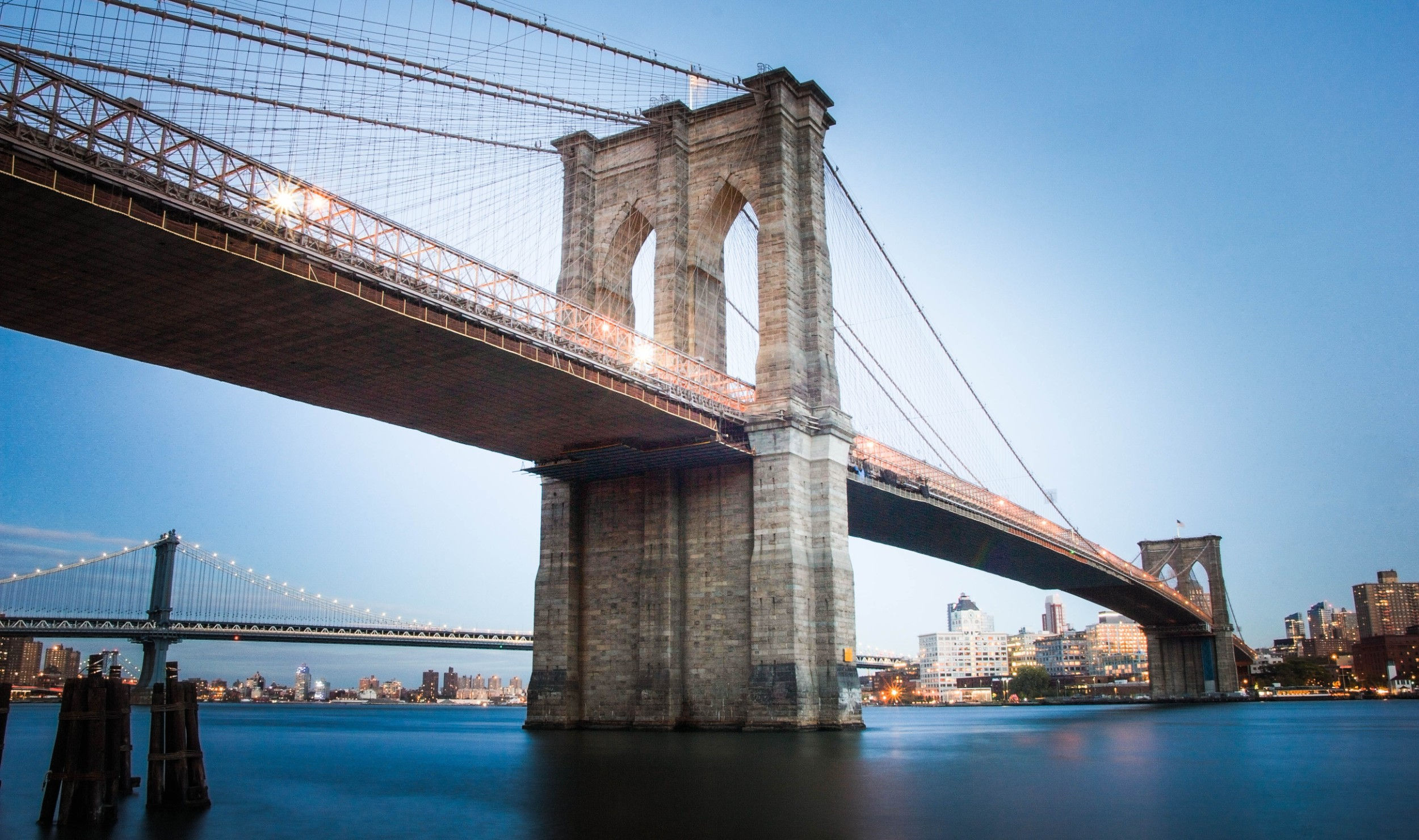 Wallpaper #66e34 Brooklyn Bridge in New York the Iconic Crossing Between Manhattan and