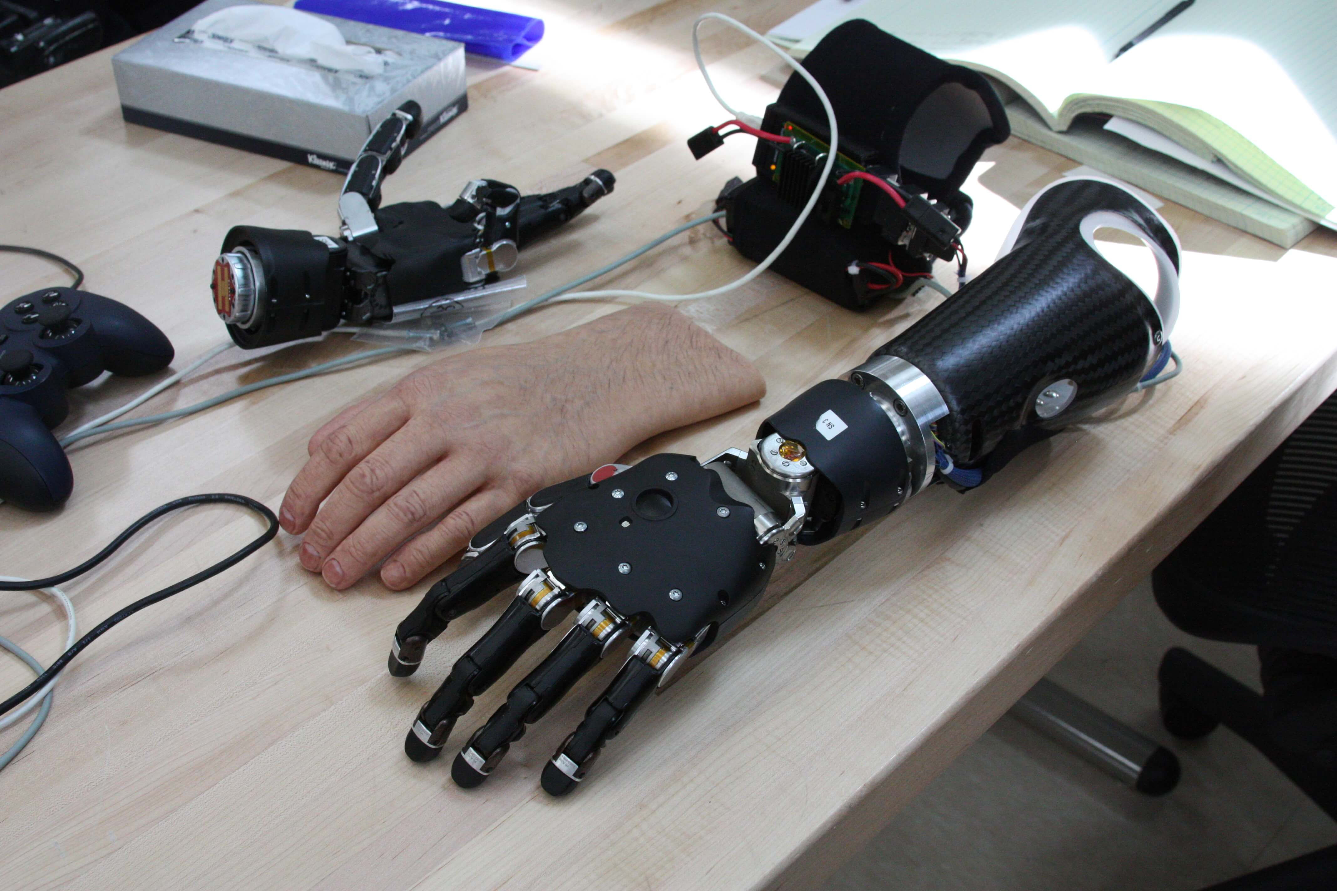 Wallpaper #gHJ7MpMBX2lk1u3o61p_290 The Robot Arm Prosthetic Controlled by Thought