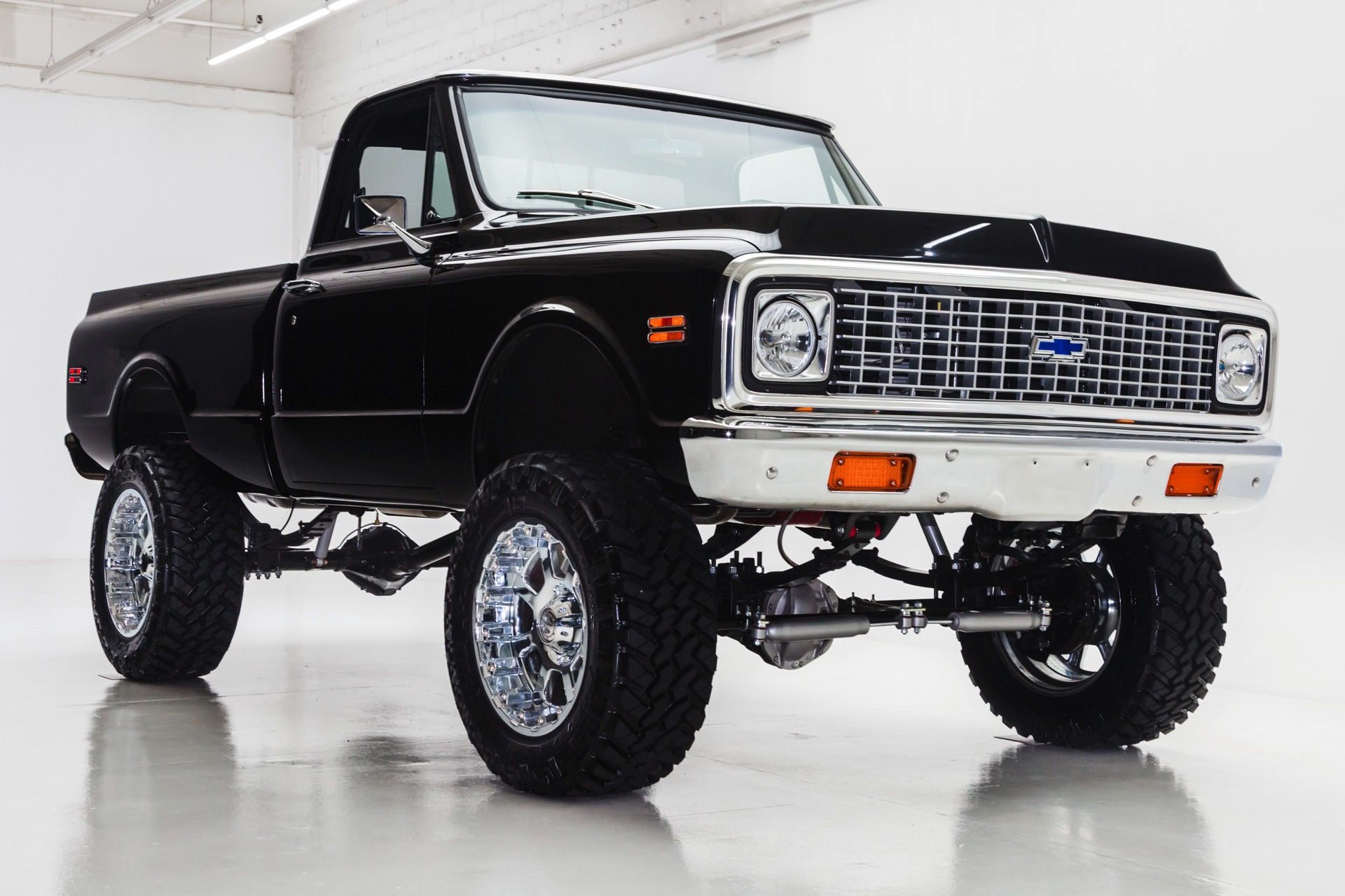 Wallpaper #75859 Taking the 80s Style Box Chevy to the Extreme on 26s Hot Donk