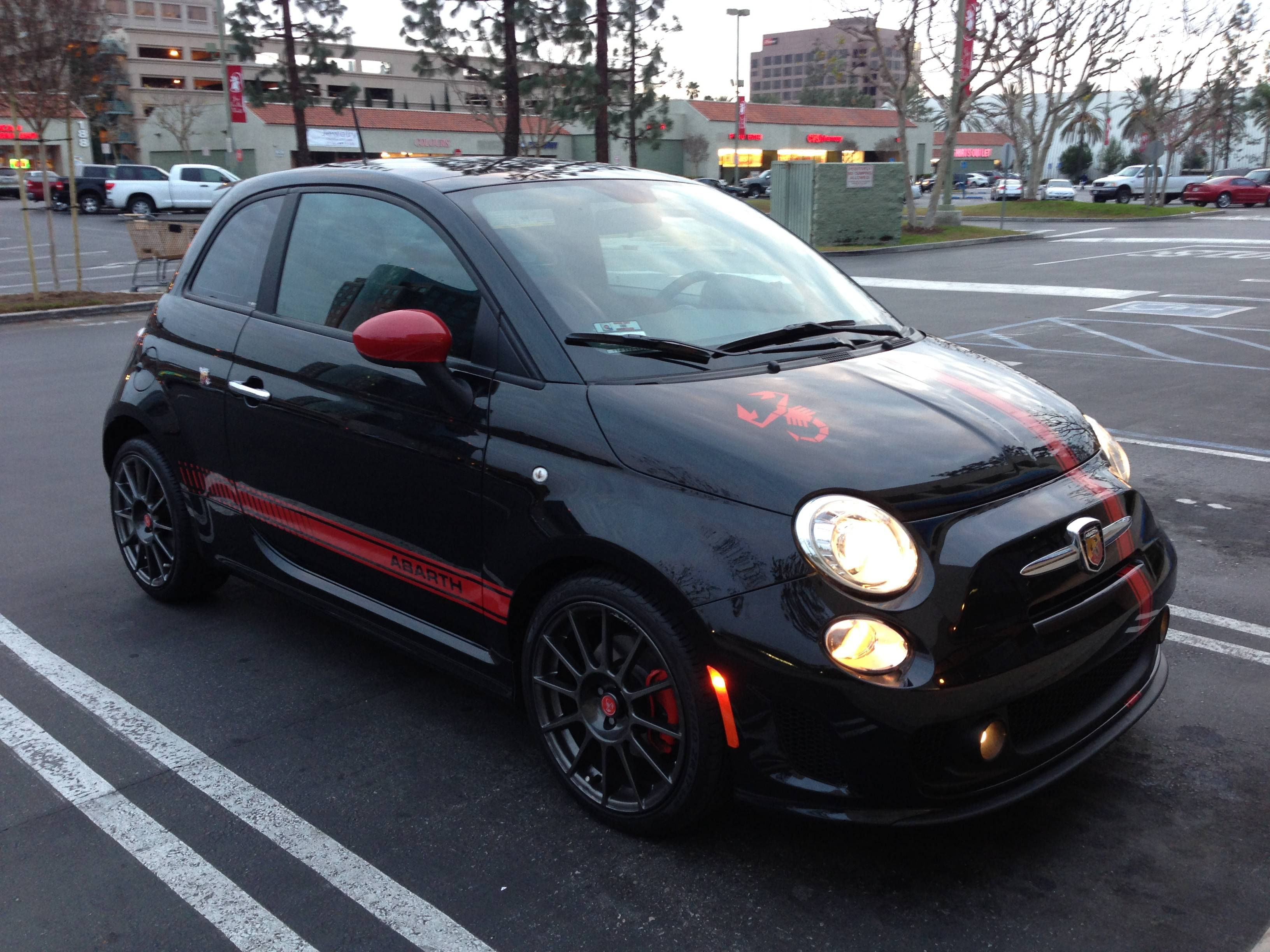 Wallpaper #a819a Front View of Black Fiat 500 Abarth Parked in the Street Editorial