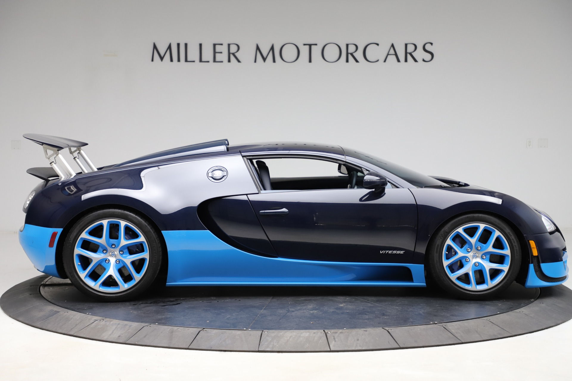 Wallpaper #ImhEGZMBSpphPi3-mhZ291 Pre Owned 2014 Bugatti Veyron 164 Grand Sport Vitesse for Sale