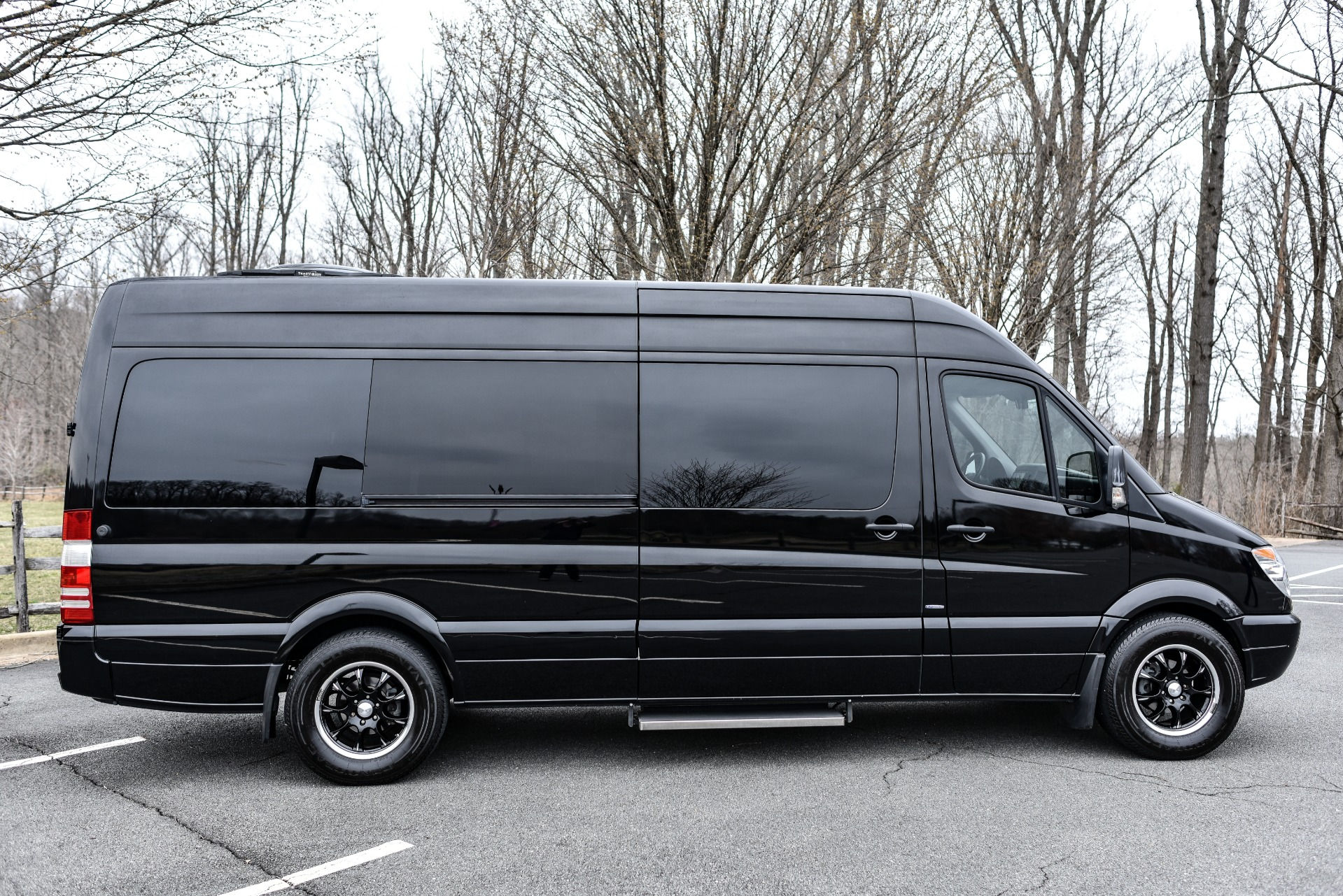 Wallpaper #39c3d 14 Passenger Van Dulles Limousine