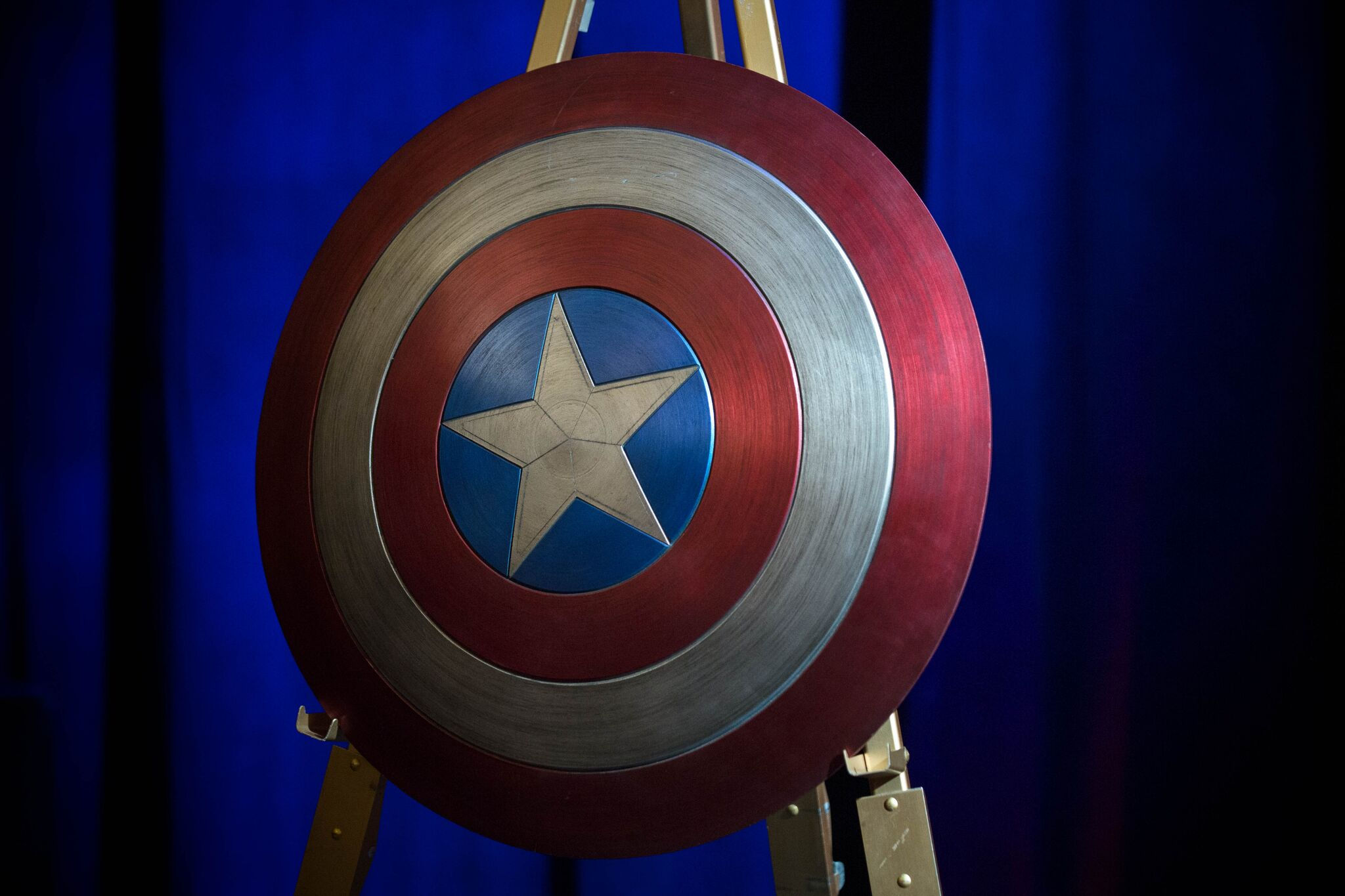 Wallpaper #hACR6o4BSdW8dNouUA-x7 Captain America Shield Photo Smithsonian Insider Smithsonian Insider
