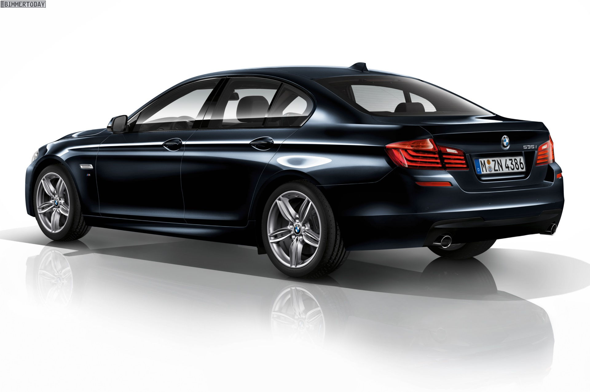 Wallpaper #-X2w8Y4Bnwiau_P6gAku8 2014 BMW 5 Series M Sport Package Detailed