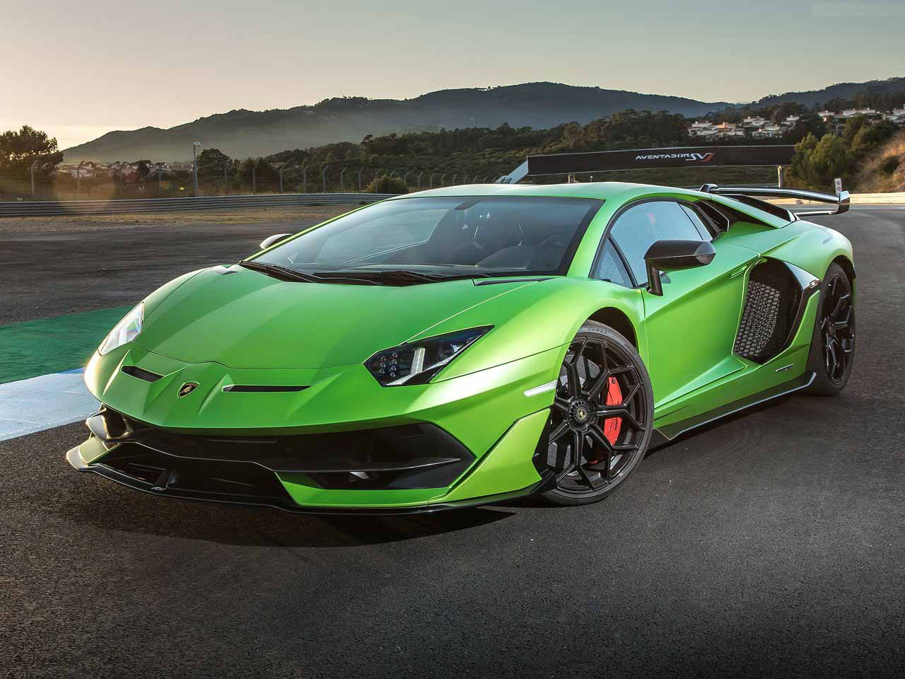 Wallpaper #L_DegJcBi4JM6agGJyLW145 2025 Lamborghini Aventador SV M Colleen Bloom