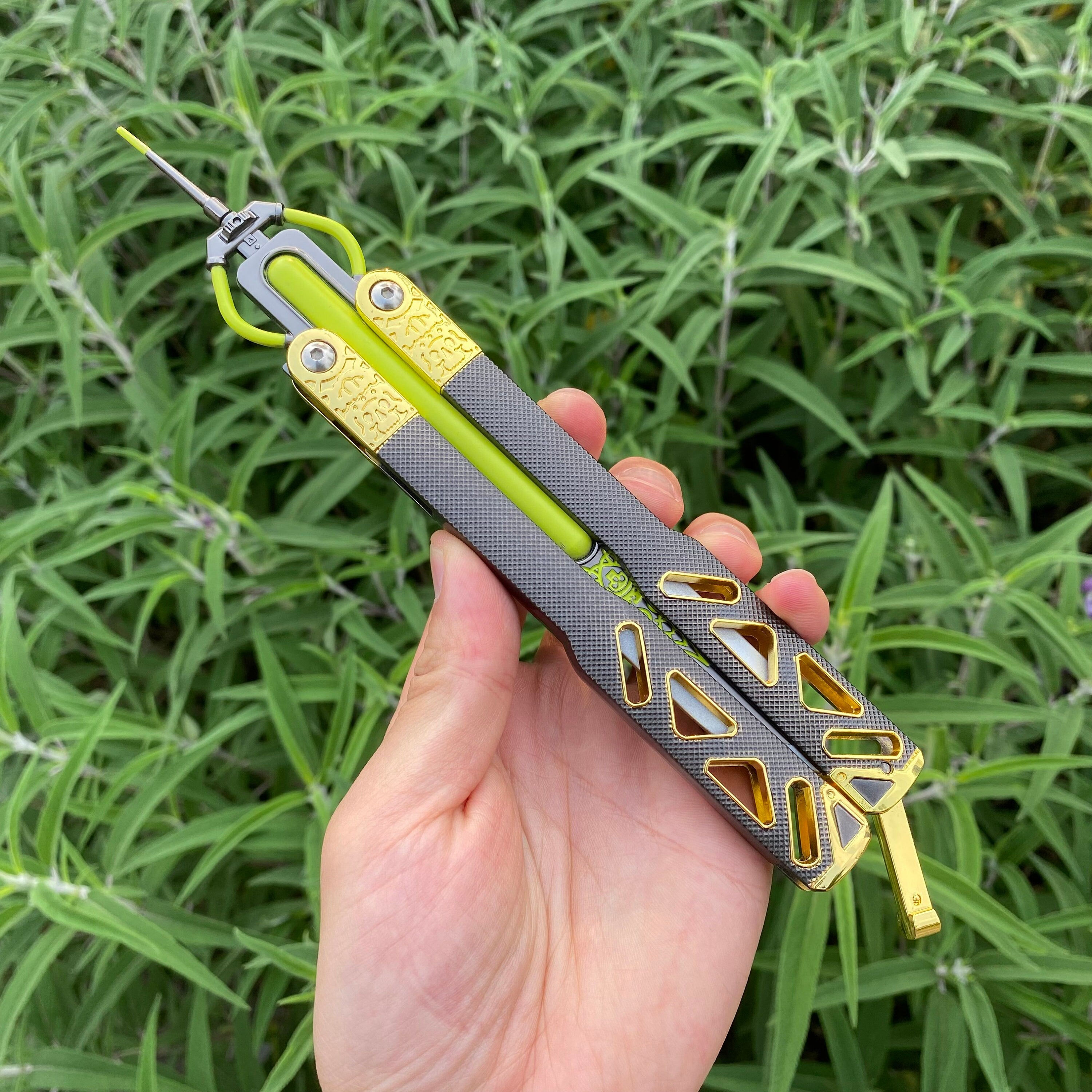 Wallpaper #F2djDZMBSpphPi3-beWf23 Lumineux Octane Butterfly Knife Butterfly Knife