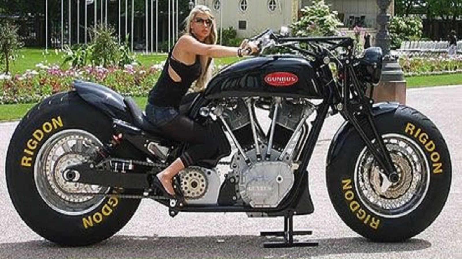 Wallpaper #82dECpMBSpphPi3-V9PH61 What Would Potus Think of These Strange Motorcycles Exercising Their