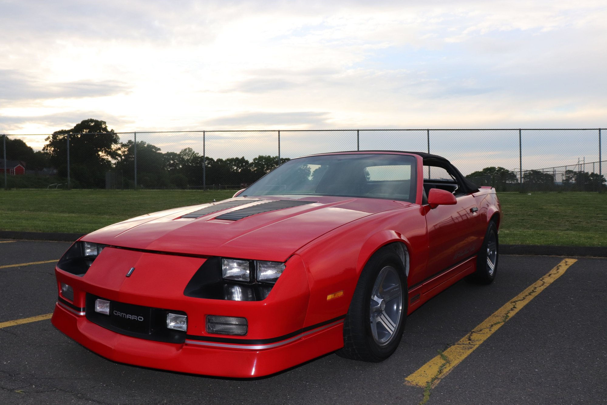 Wallpaper #4mfo85IBSpphPi3-b3er53 Connecticut 1988 Iroc Z Convertible Only 68k Miles Third Generation