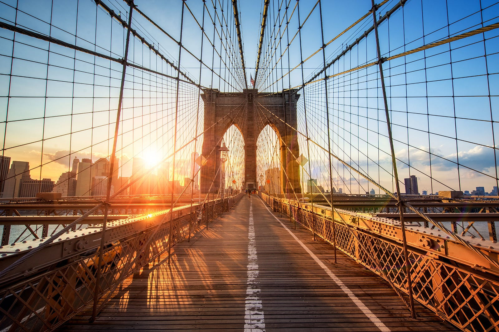 Wallpaper 66e34 Brooklyn Bridge in New York the Iconic Crossing Between Manhattan and HD Wallpaper 66e34