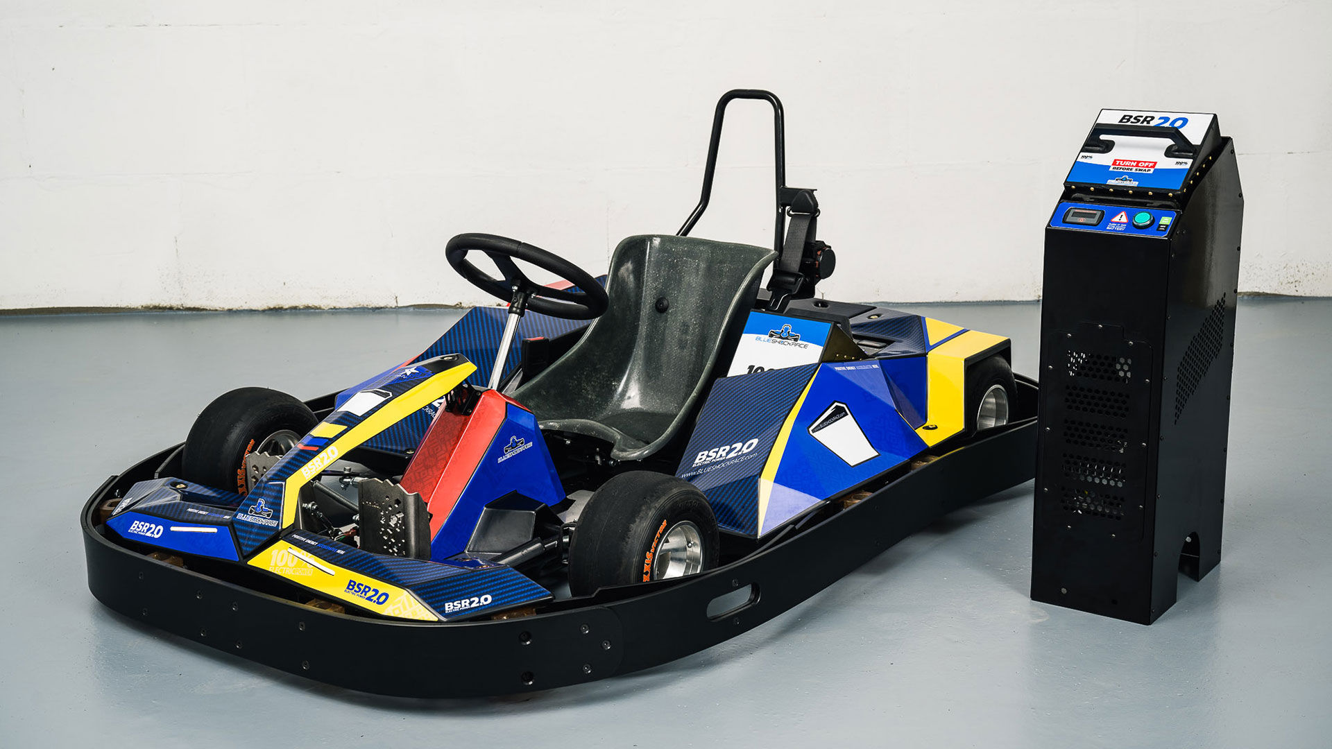 Wallpaper #TmchBJMBSpphPi3-e7at37 Electric Karts Blue Shock Race Electric Karts