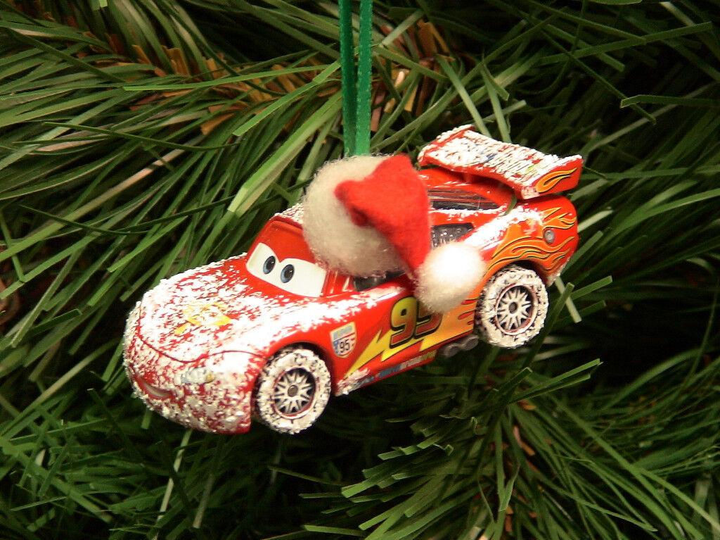 Wallpaper #058AF Disney Cars Lightning Mcqueen and Mater Christmas by