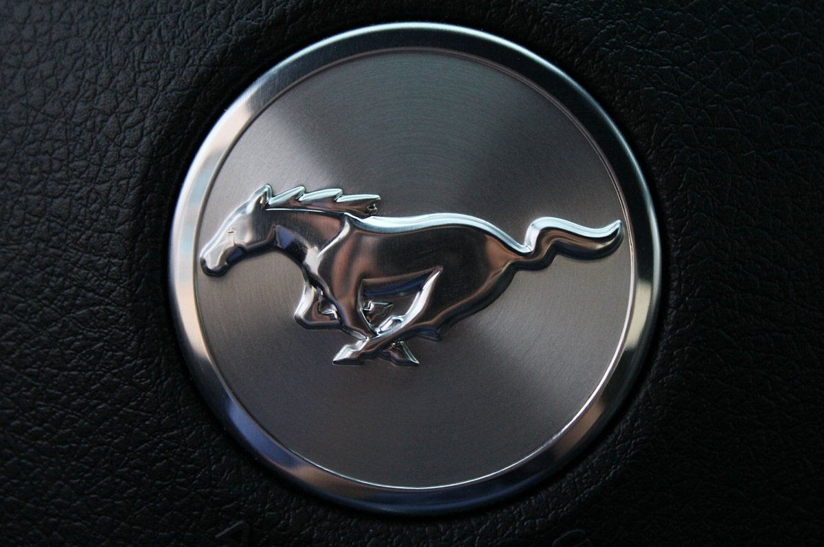 Wallpaper #KGgAFpMBSpphPi3-AwrM54 Free Download Ford Mustang Logo Car iPhone Wallpaper Galleryautomo