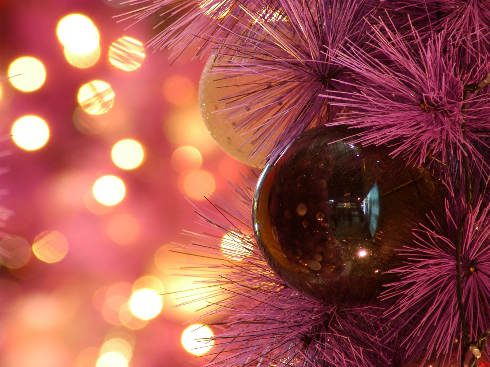 Wallpaper #Na7BM5MBayWjSq6HJRzN309 Download Christmas Tree Google Themes Pink Wallpaper by at Georgemiller