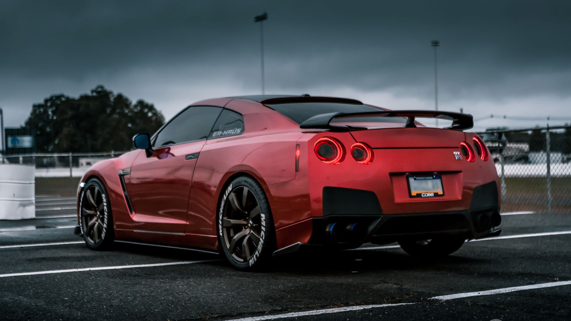 Wallpaper #6BkFNo8BtGB6xQ78OqGh51 Free Download Red Nissan GTR in 21 of 23 GTR 4K UHD Car Wallpaper