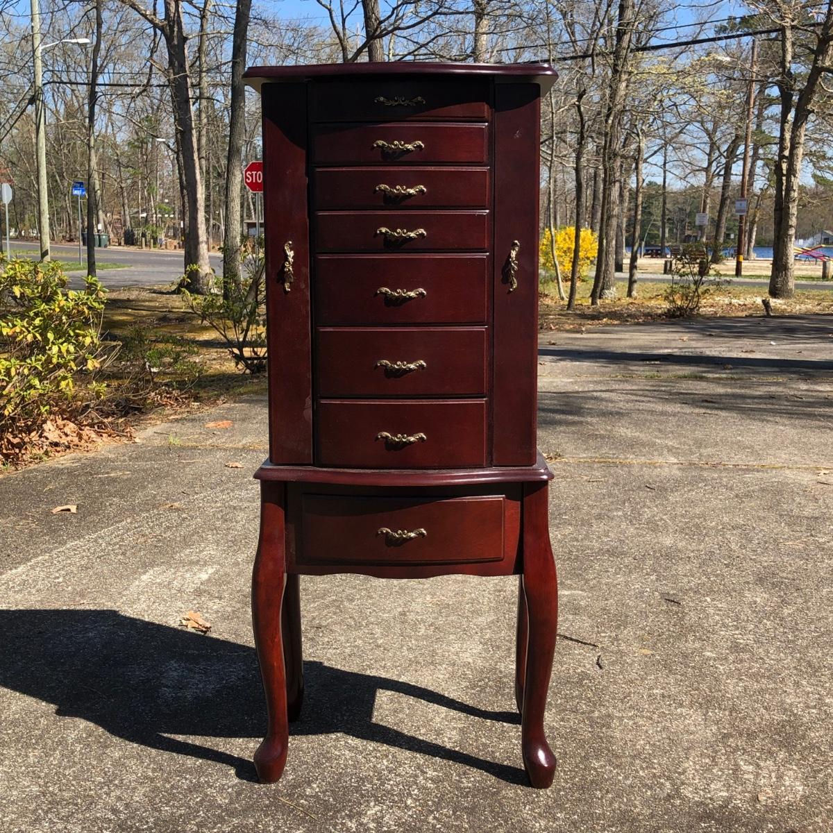 Wallpaper #qmd-DJMBSpphPi3-ad6B183 Lot 225m Vintage Thomas Pacconi Classics Jewelry Armoire Estatesalesorg