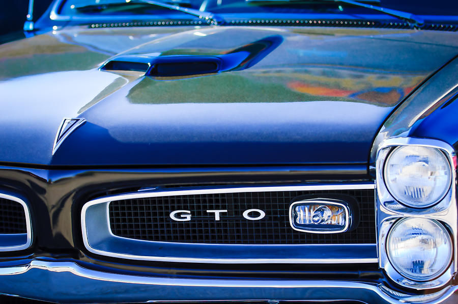Wallpaper #27nm3ZIBJvJKYCmENgI314 1966 Pontiac Gto Grille Emblem Photograph by Jill Reger Pixels