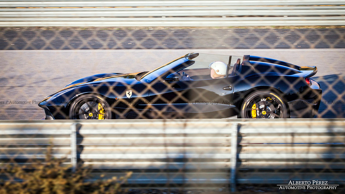 Wallpaper #e0D-MJMBJhL2WPbam8RI84 Aparece Un Ferrari F12 Trs Negro En Monteblanco