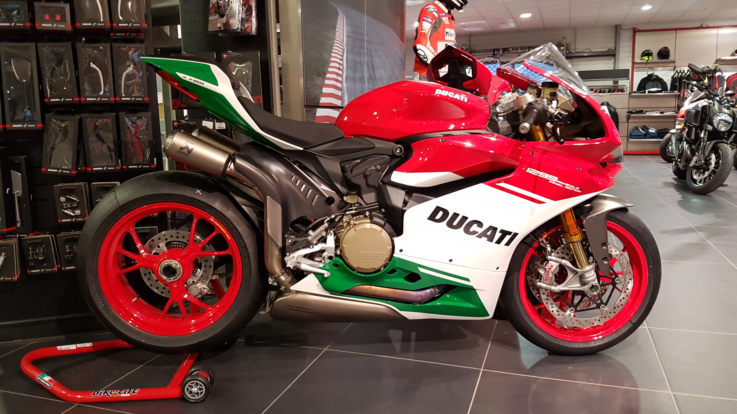 Wallpaper #nBoNUpMB1yWOL4qgi4JL178 Ducati Panigale V4 Speciale 1299 Finale Edition 959 Panigale Corse S