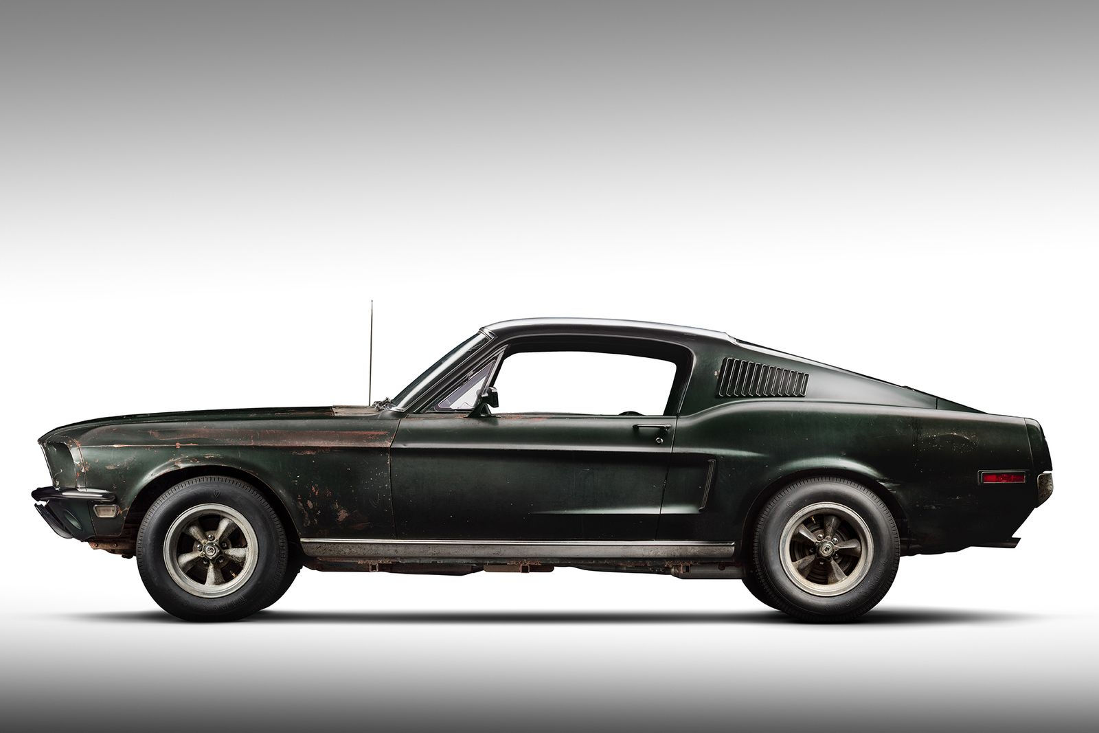 Wallpaper #zwPSYpMBpyOg8YnETNOC140 We Tracked Down the Original Bullitt Mustang British Gq British Gq