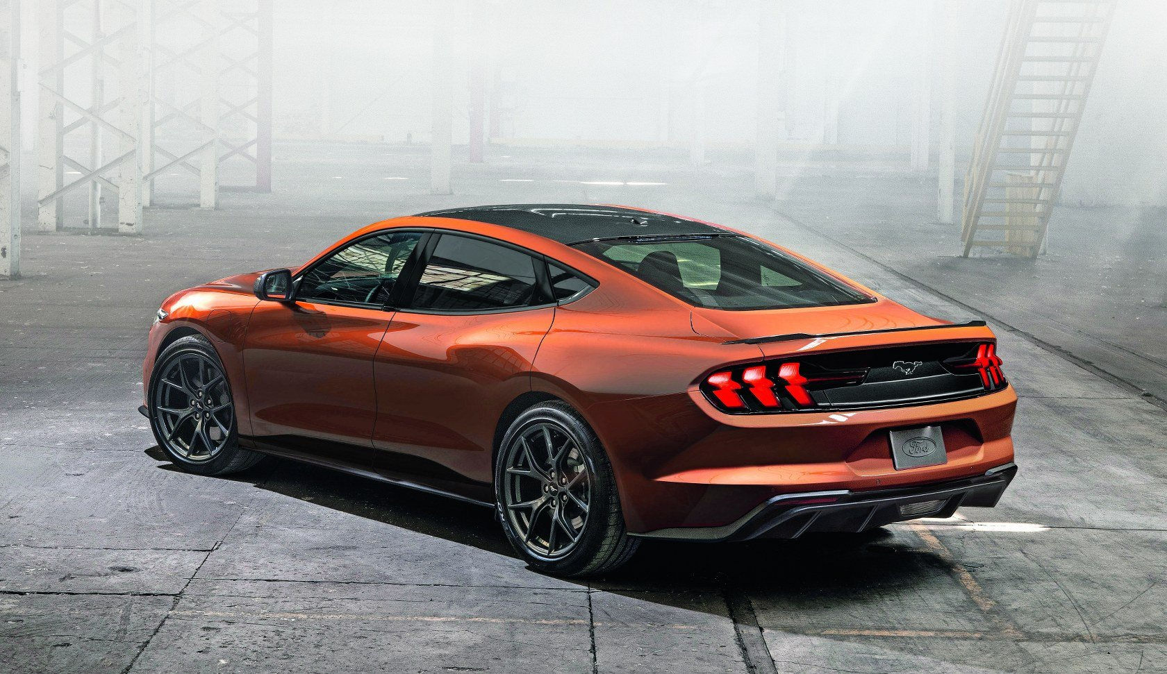 Wallpaper #xrkW35IBJvJKYCmEHAgX42 Segredo O Mustang Mach E Sedan Que Vai Desafiar O Tesla Model S