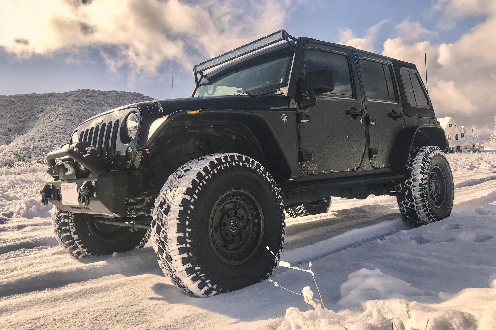 Wallpaper #U2jfHJMBSpphPi3-fiTT216 Black Jeep Wrangler with Black Rims