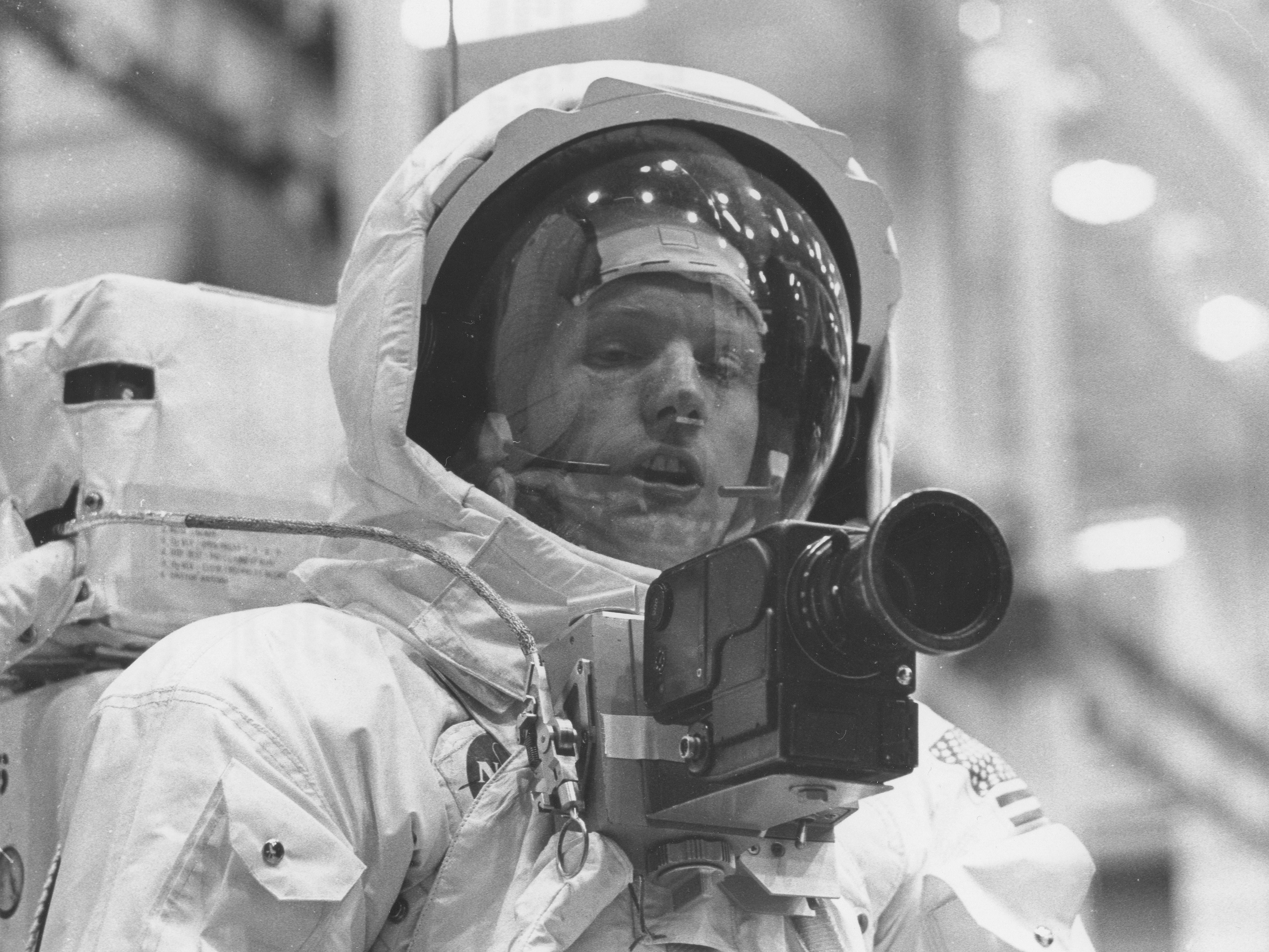 Wallpaper #e2eE_JIBSpphPi3-ZZiW92 Hollywood Shoots the Moon 117 Years of Lunar Landings at the Movies