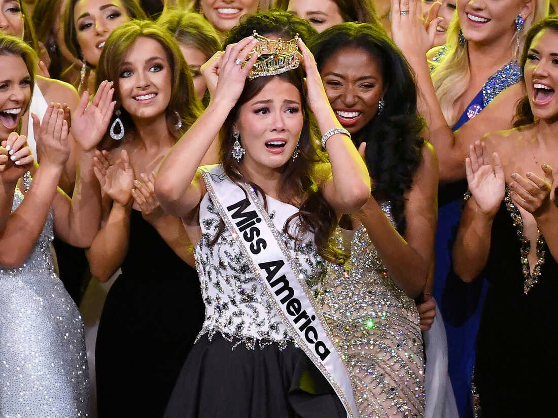 Wallpaper #x32H9I4Bnwiau_P62A9u14 Miss America Makes History as a Korean American from Alaska Wins the