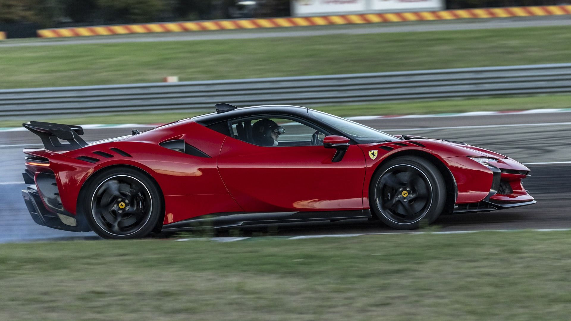 Wallpaper #Ihq5UZMB1yWOL4qgL4I_139 Sf90 Xx Stradale is Fastest Ferrari Road Car at Fiorano