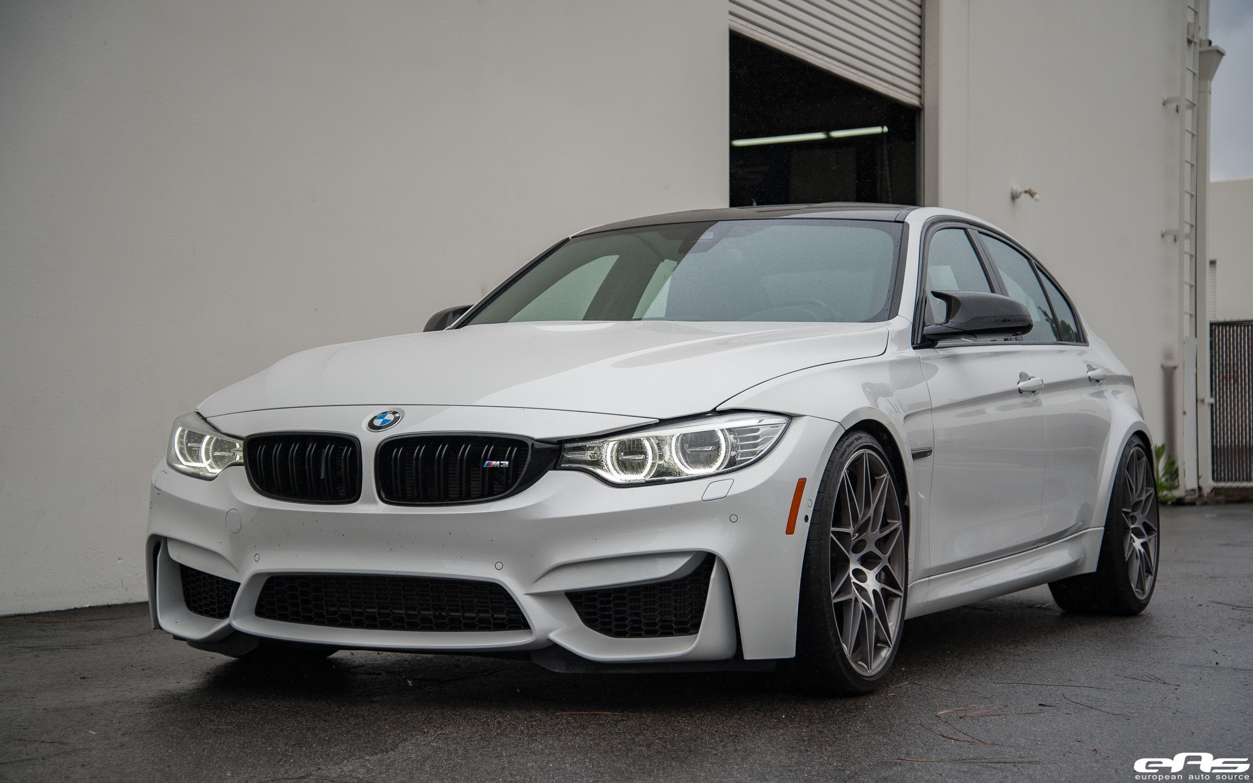 Wallpaper #a2597 01 BMW Ix Xdrive40 Sport Alpine White Paul Tans Automotive News