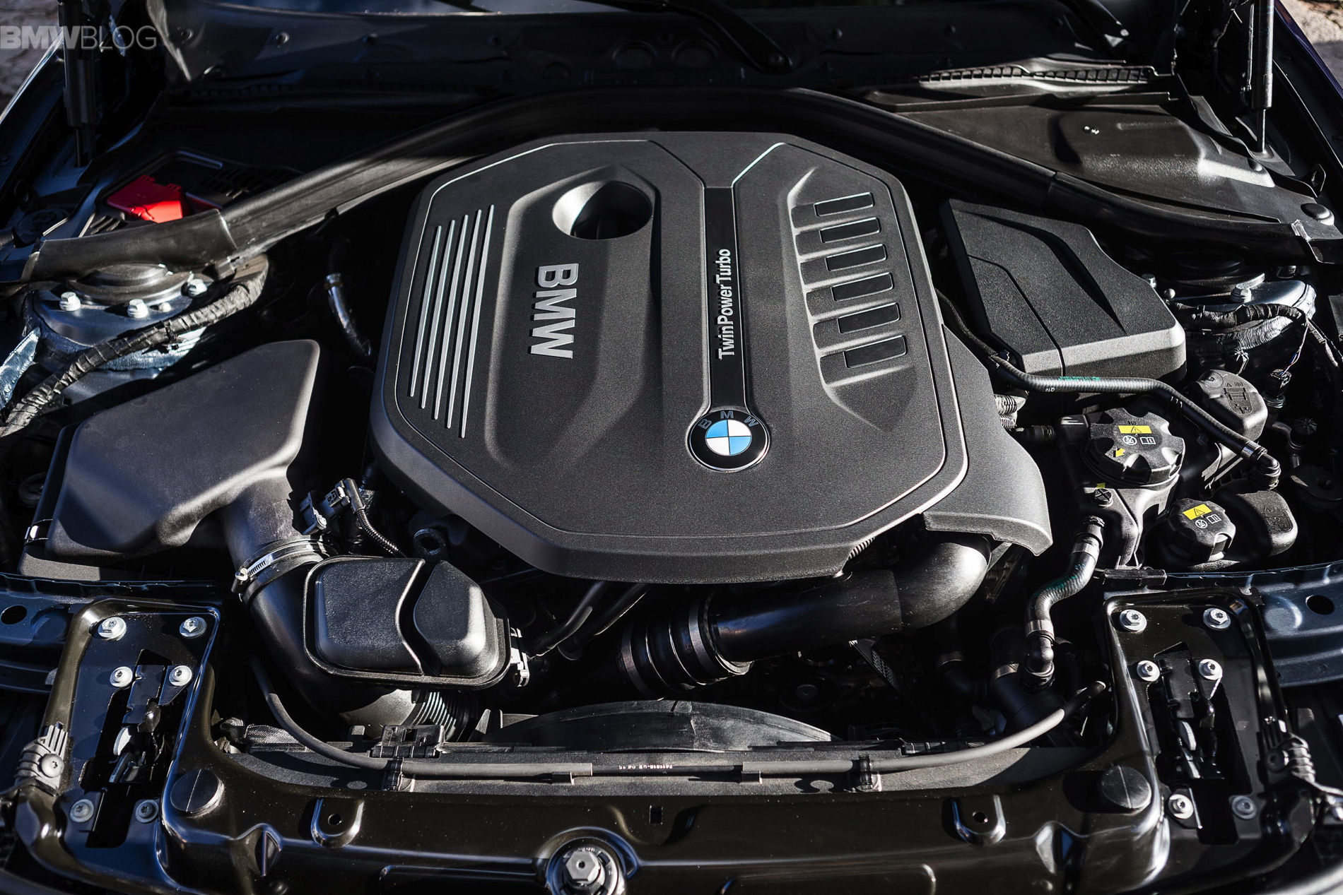 Wallpaper #2mioF5MBSpphPi3-tQ8238 Bmws B58 30 Liter Turbocharged Engine Wins the 2016 Wards 10 Best Engines