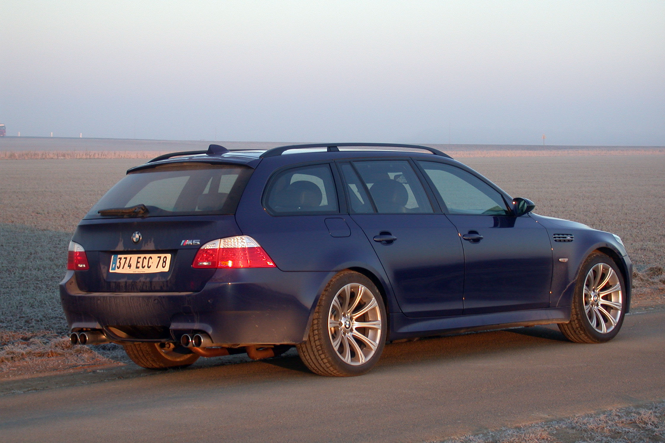 Wallpaper #oYsRcpcBcm9NJah-qnPa150 Photo BMW M5 E61lci Touring 50i V10 Smg7 507ch Break 2007