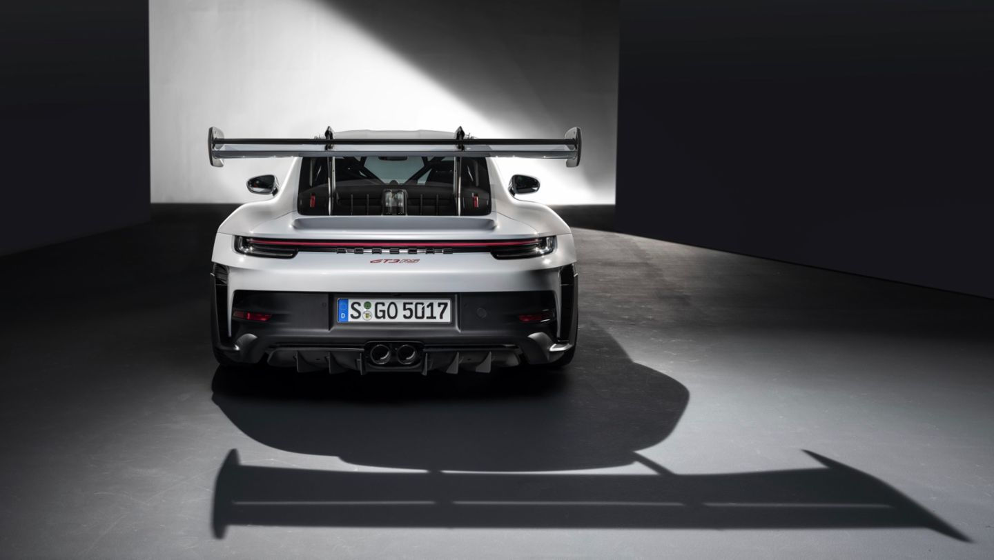 Wallpaper #-mfD-pIBSpphPi3-8JEf133 Purpose Built for Performance the New Porsche 911 Gt3 Rs Porsche