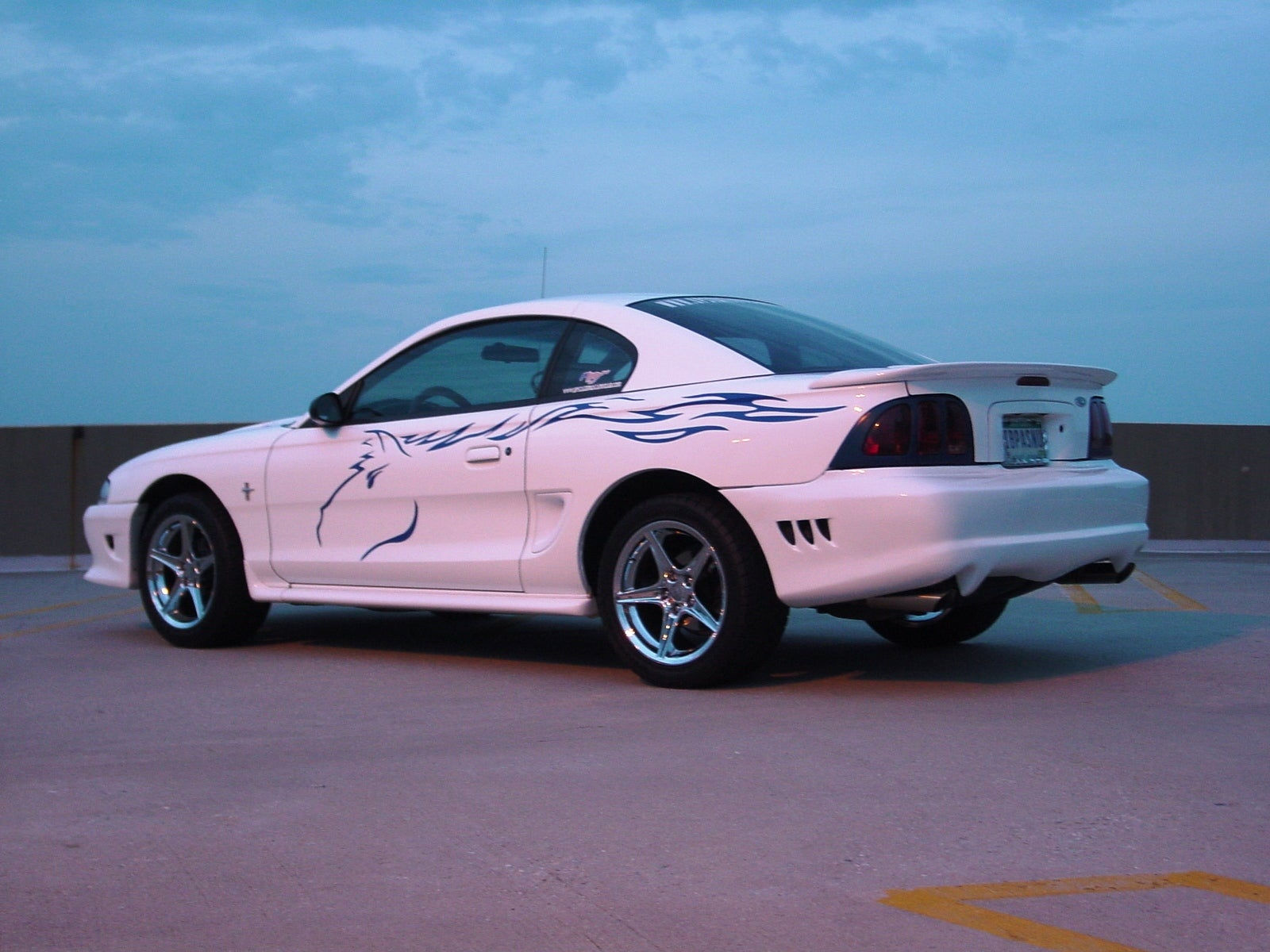 Wallpaper #ERquUZMB1yWOL4qgg4Lz303 Mustang Screensaver and Desktop Pics Mustang Evolution