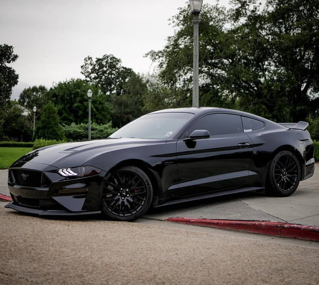 Wallpaper #yHSZv44B_8f4nGFanGxM30 Shadow Black 2018 Ford Mustang