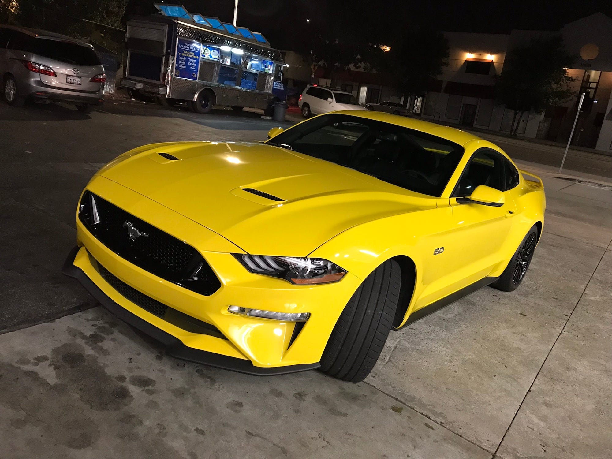 Wallpaper #qnRNxY4B_8f4nGFafnCp32 Triple Yellow 2018 Ford Mustang