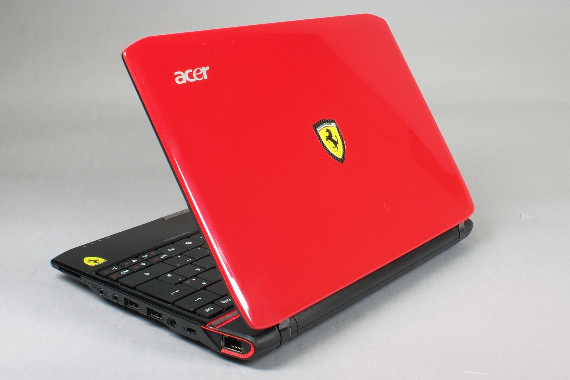 Wallpaper #dhn8GI8BtGB6xQ78NnIj55 Acer Netbook Ferrari One 200 Linuxcommunity