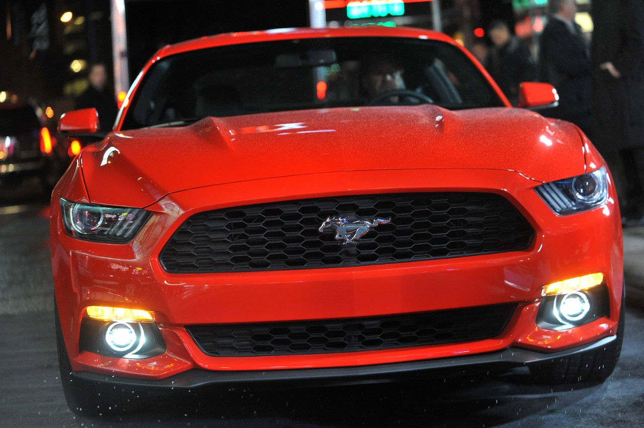 Wallpaper #vnelJpMB-pgBXx607aJn66 The Ten Colors of the 2015 Ford Mustang Motrolix
