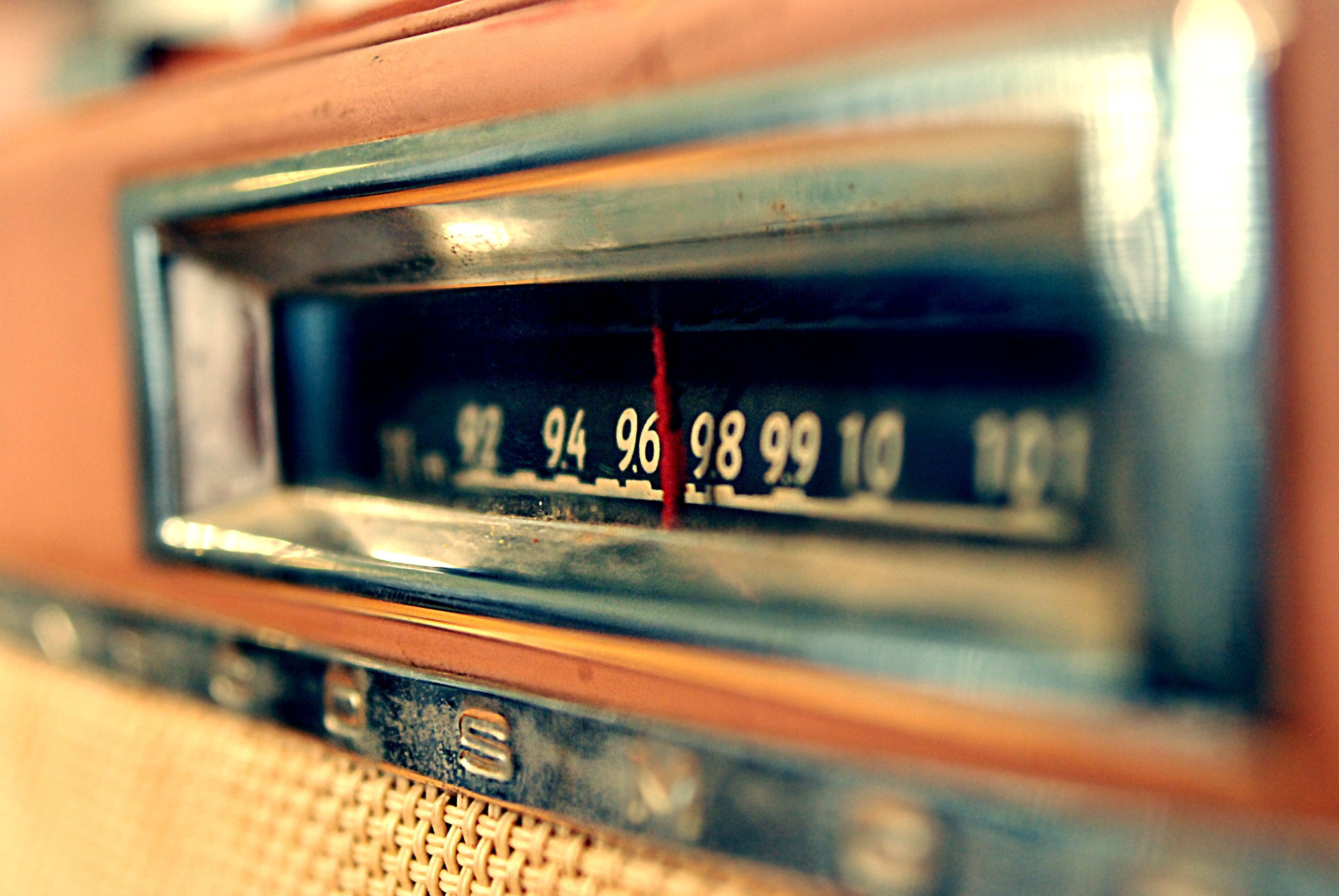 Wallpaper #an0i8Y4Bnwiau_P6kwh858 4K Old Radio Wallpapers Wallpaper Cave