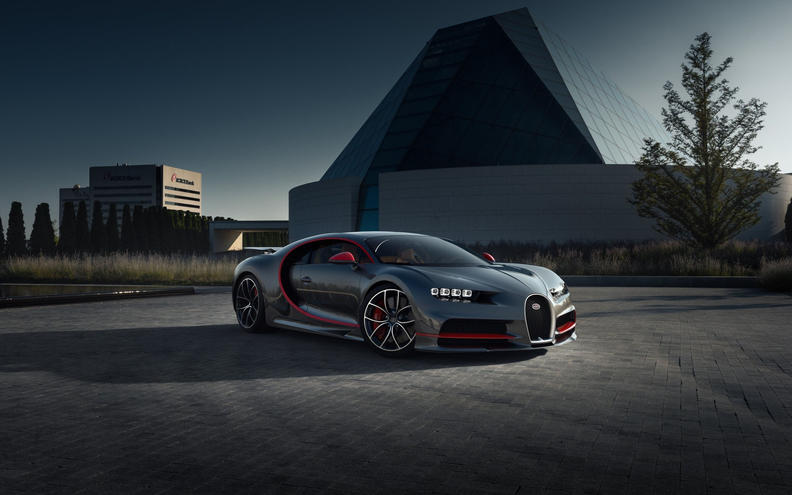Wallpaper #OGfC65IBSpphPi3-mE5G273 Wallpaper Bugatti Chiron Logo Fuelpsig