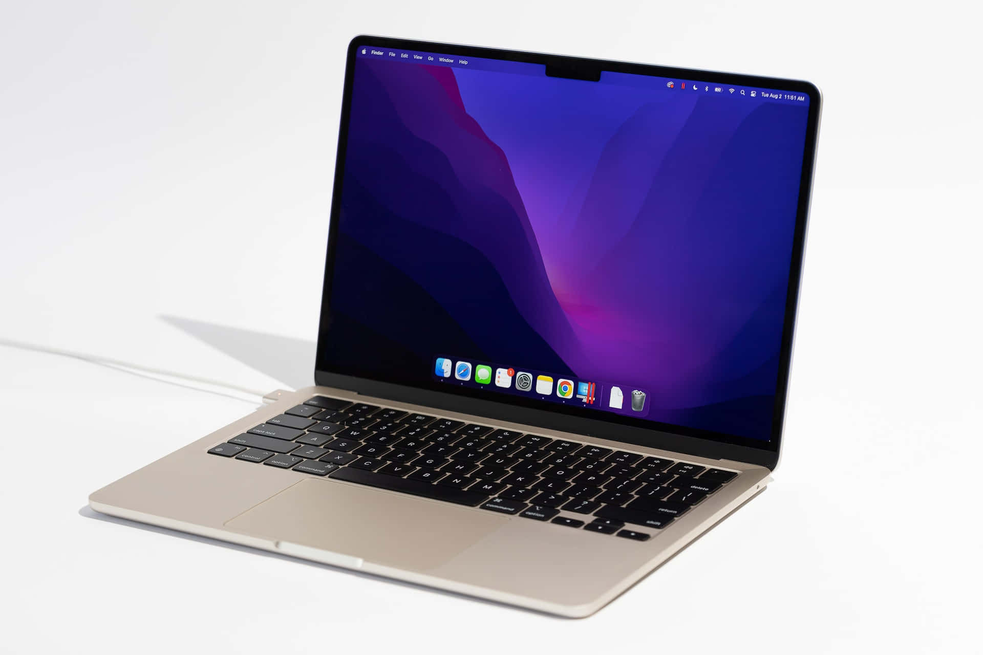 Wallpaper #KD-KPJMBLiIJ4c9O9JIM26 Download Sleek Apple Mac Setup with Dual Screens and Keyboard