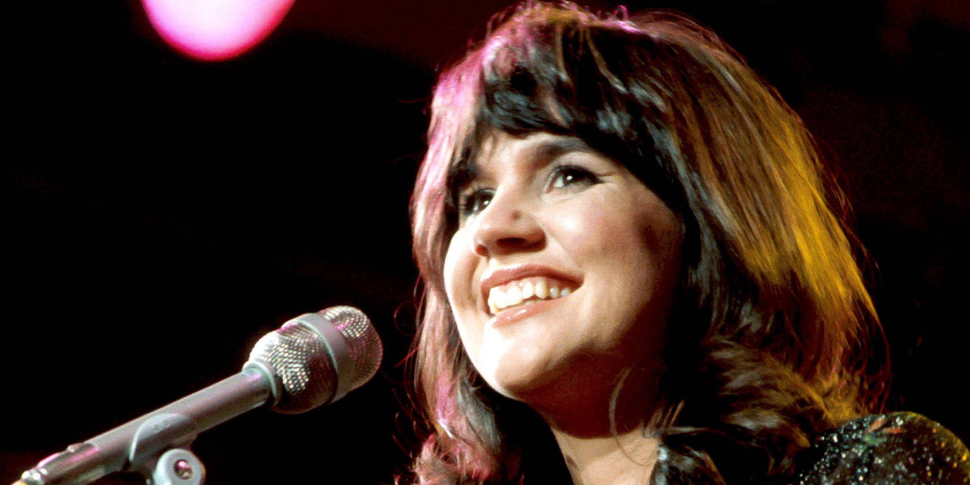 Wallpaper #Na7BM5MBayWjSq6HJRzN295 Download Linda Ronstadt Live Performance Wallpaper Wallpaperscom