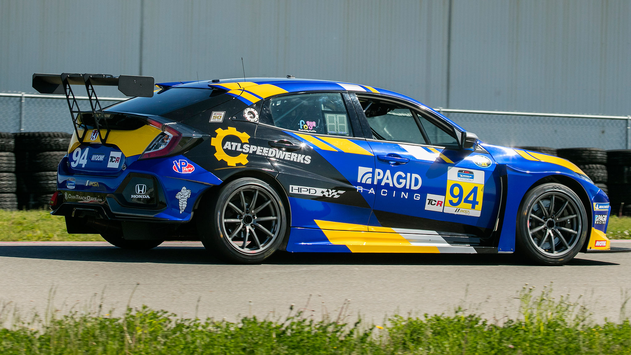 Wallpaper #8H3a9I4Bnwiau_P6ohBA21 Driven Hondas Civic Type R Race Car is an Absolute Riot Car in My Life