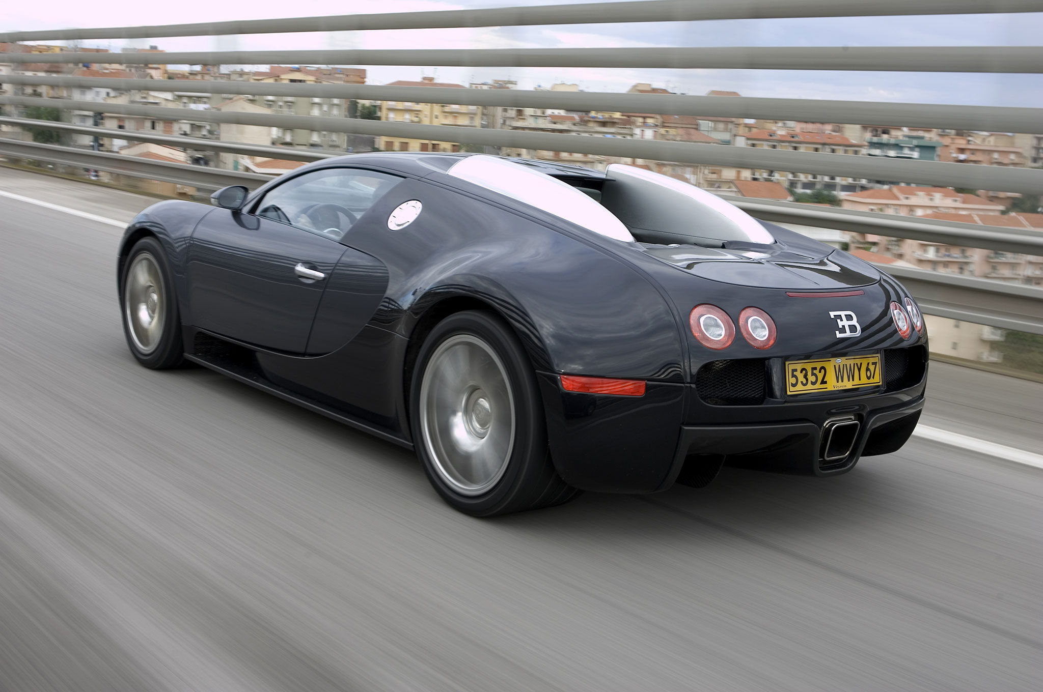 Wallpaper #Z2fa9ZIBSpphPi3-aIFt14 2005 Bugatti Veyron Eb 164 Review